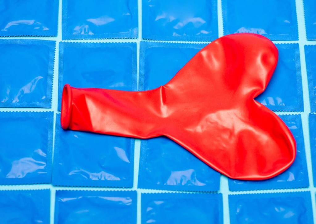 A deflated balloon as an innuendo for erectile dysfunction that requires shockwave therapy.